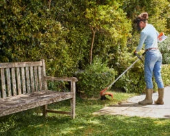 Stihl FSA60R Cordless Grass Trimmer -Xtract Power 1 0000s 0001 FS FSA60R EU AW 003