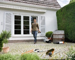 Stihl KM131R Kombi Power Unit 7 Stihl KM131R Kombi Power Unit -Xtract Power 1 0000s 0002 KombiTool