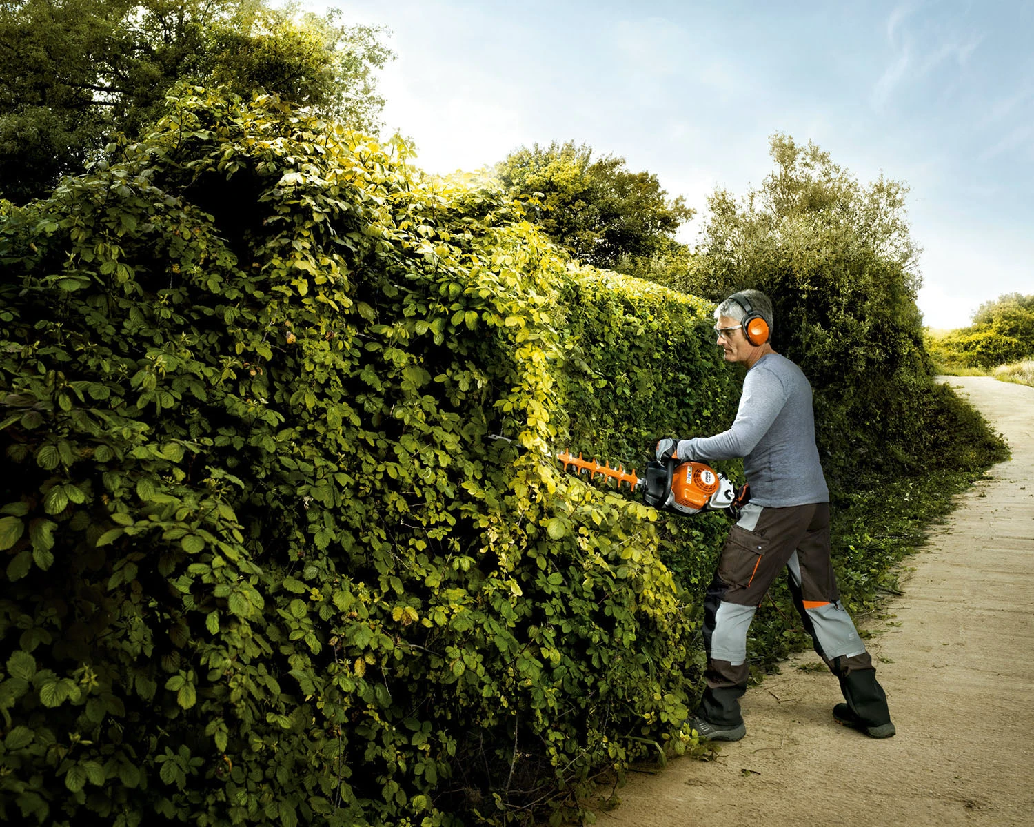 Stihl HS82RC-E-30 Hedgetrimmer 5 Stihl HS82RC-E-30 Hedgetrimmer - Image 3