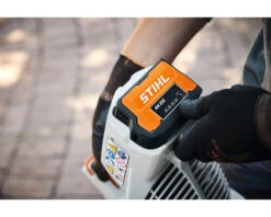 Stihl BGA57 Cordless Blower Set -Xtract Power BGA57Setlifestyle