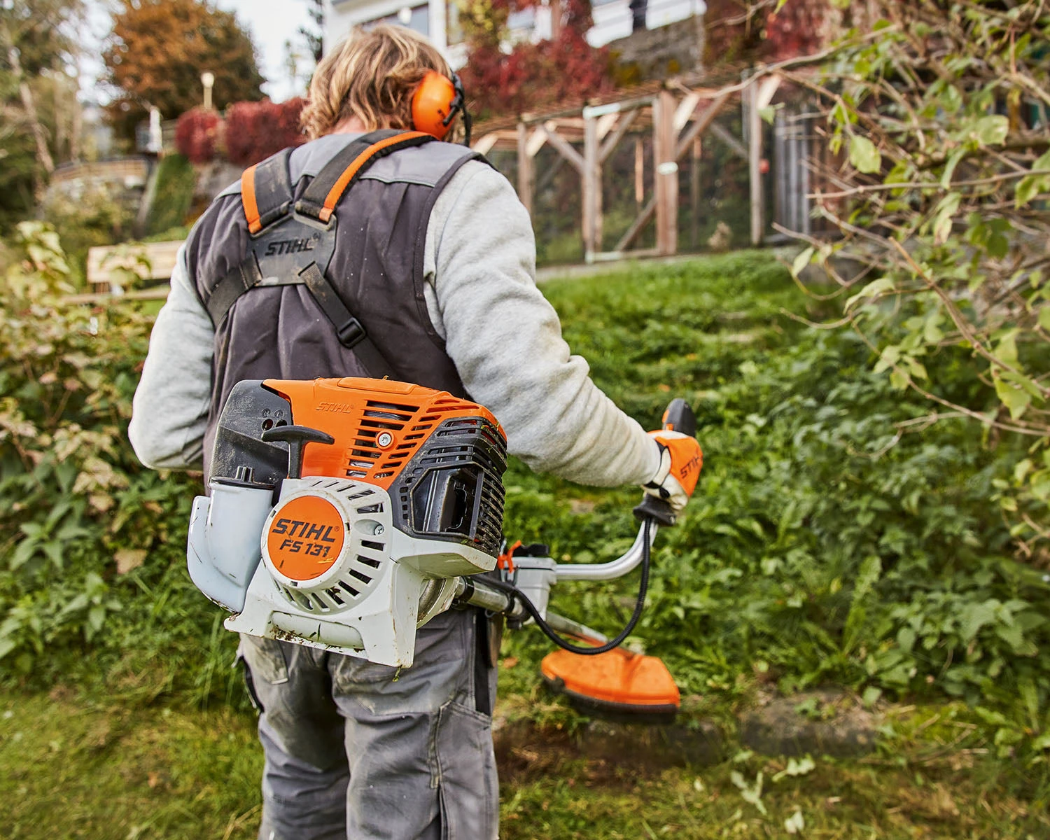Stihl FS131 Brushcutter 4 Stihl FS131 Brushcutter - Image 2
