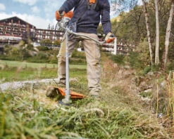 Stihl FS131 Brushcutter 8 Stihl FS131 Brushcutter -Xtract Power FS131 0000s 0002 F FS131 E012