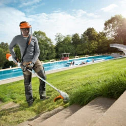 Stihl FSA90R Cordless Brushcutter 10 Stihl FSA90R Cordless Brushcutter -Xtract Power FSA90Rlifestyle