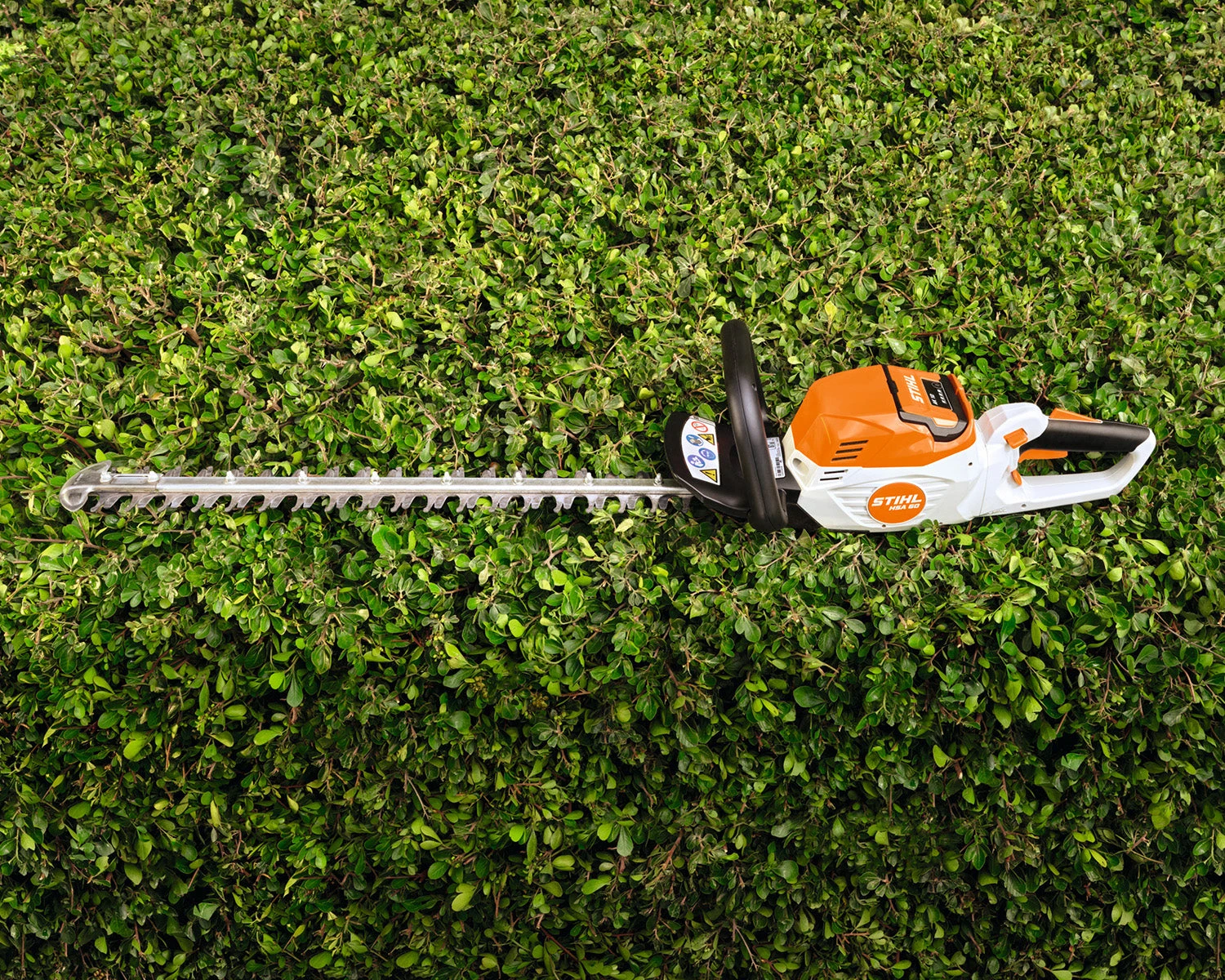 Stihl HSA60 Cordless Hedgetrimmer Set 6 Stihl HSA60 Cordless Hedgetrimmer Set - Image 4