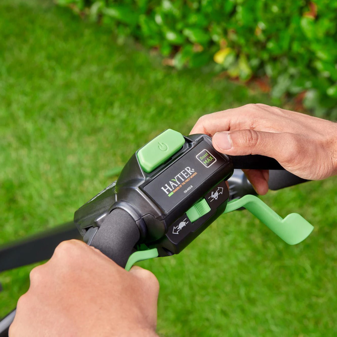 Hayter Hawk 43 AD Cordless Lawnmower 10 Hayter Hawk 43 AD Cordless Lawnmower - Image 8