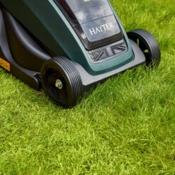 Hayter Hawk 36 Push Cordless Lawnmower 9 Hayter Hawk 36 Push Cordless Lawnmower -Xtract Power Mainimage1 86688345 847a 4cec 9b30 bd062b4b9ba0
