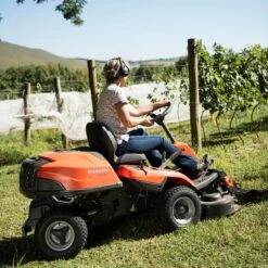 Husqvarna 214TC Rider -Xtract Power Mainimage2 516daef1 0fbb 4a4c 9278 aa0be38c4922