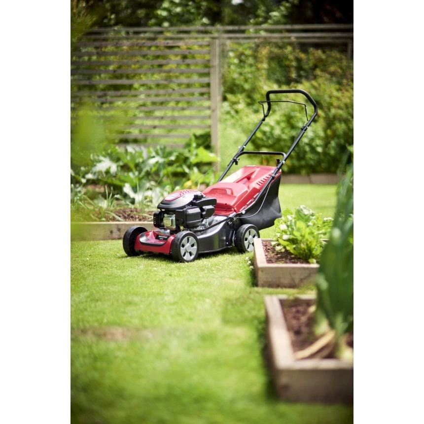 Mountfield HP42 Lawnmower 4 Mountfield HP42 Lawnmower - Image 2
