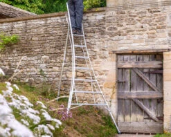 Henchman Professional Tripod Ladder - 3 Adjustable Legs 13 Henchman Professional Tripod Ladder - 3 Adjustable Legs -Xtract Power Pro5